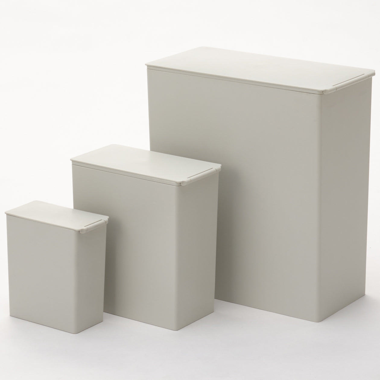 Polypropylene Dust Bin with Lid