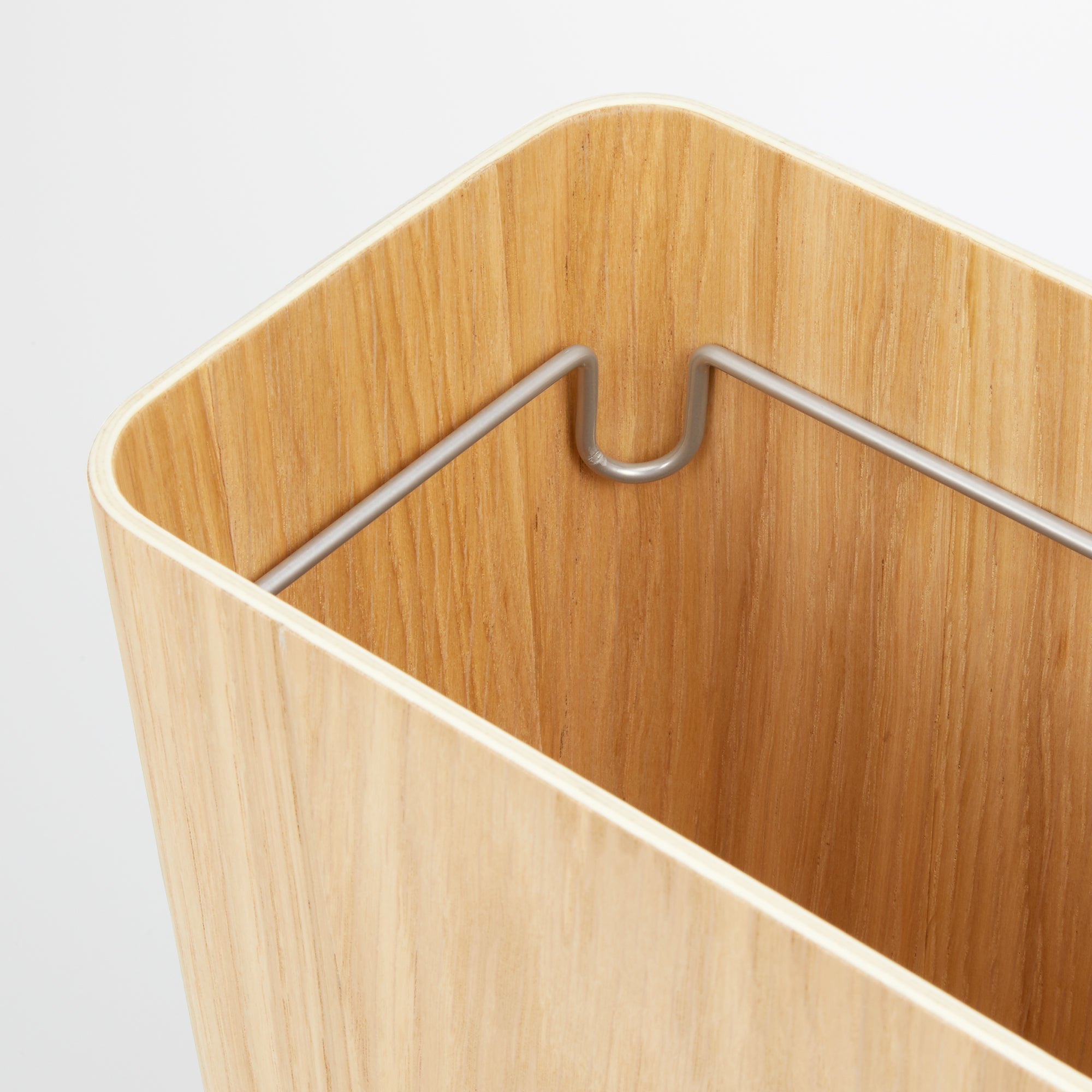 Oak Dust Bin with Wire Frame - No Lid