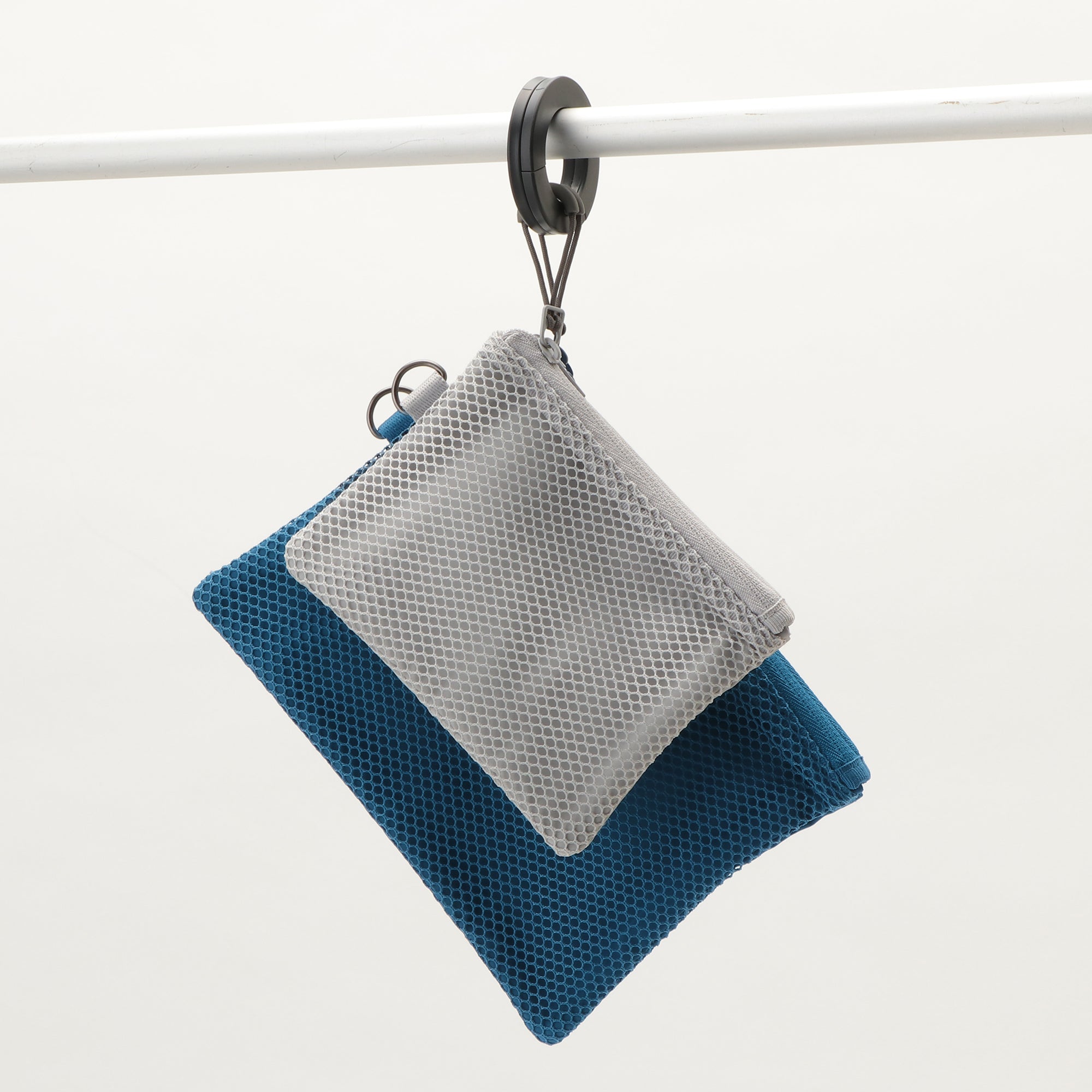 S-Shaped Hook Hanger