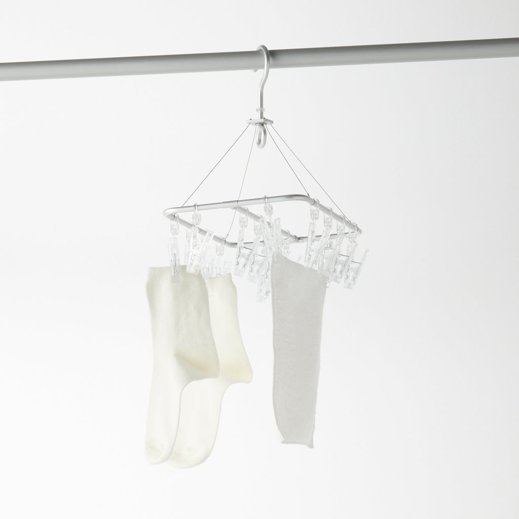 Aluminum Square Hanger with Pegs