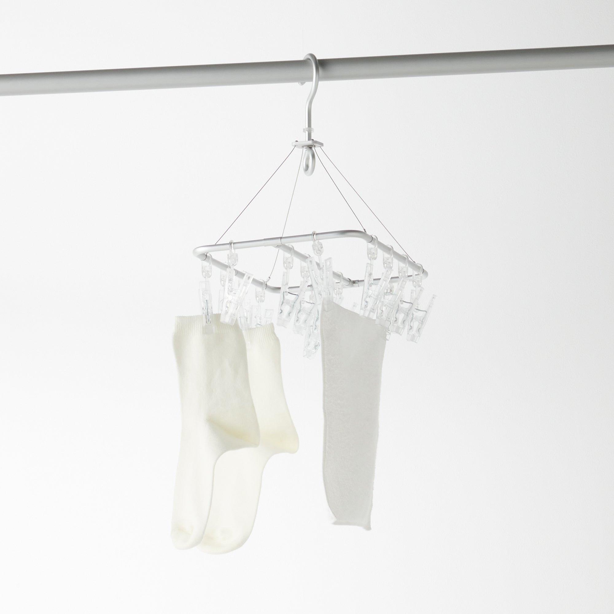 Aluminum Square Hanger with Pegs