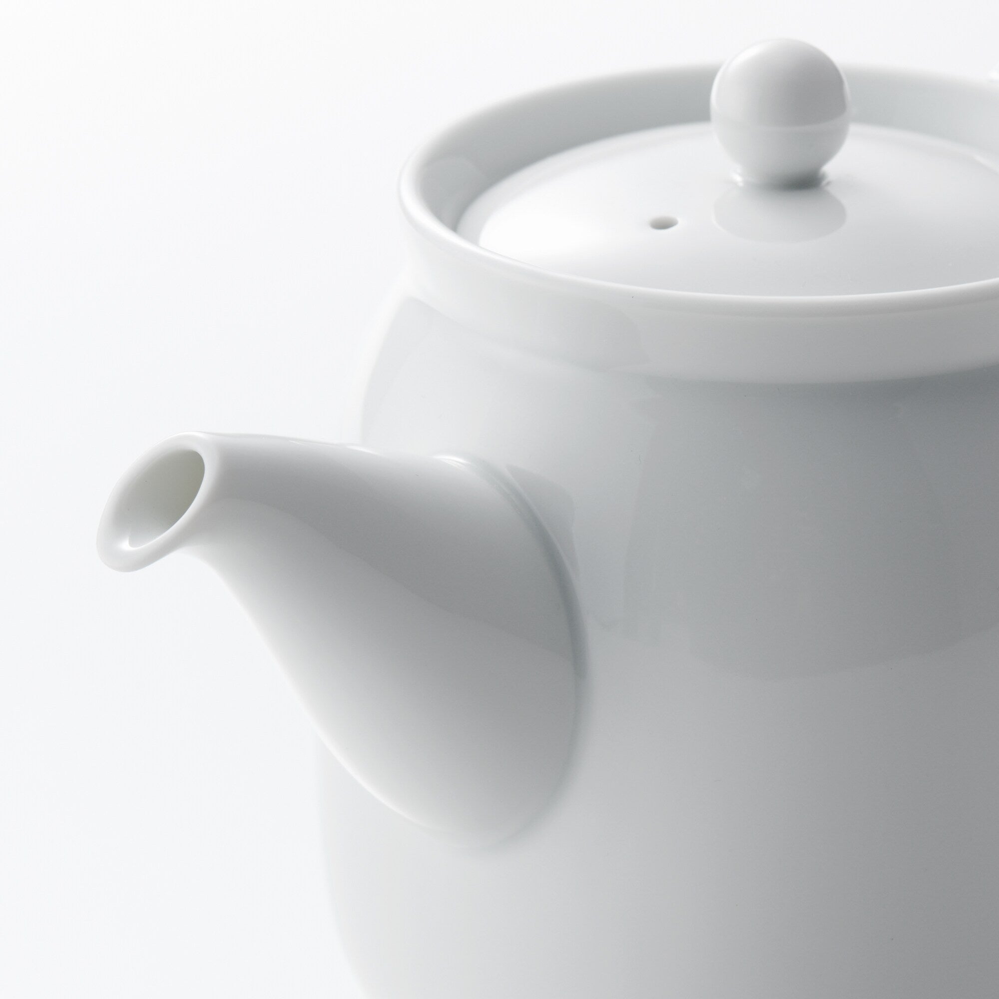 White Porcelain Tea Pot
