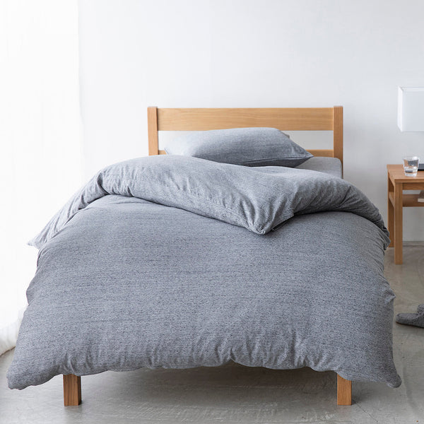 [HD] Wooden Bed