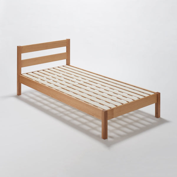 [HD] Wooden Bed