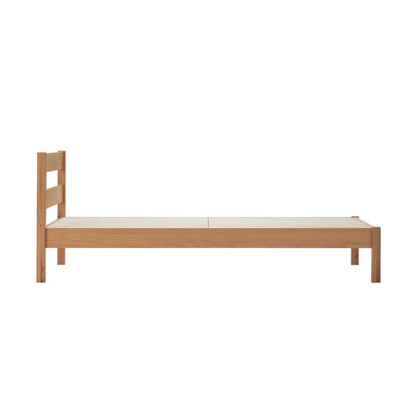 [HD] Wooden Bed