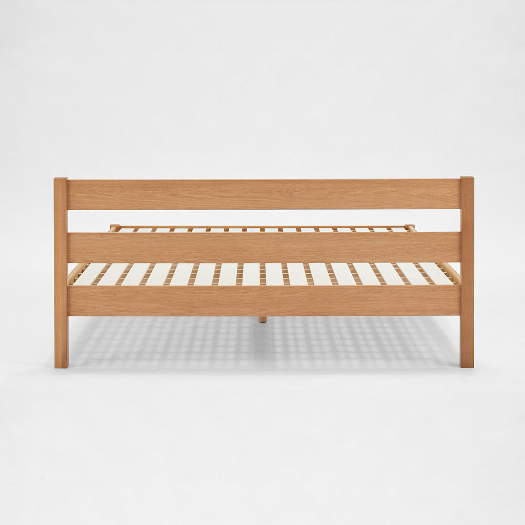 [HD] Wooden Bed