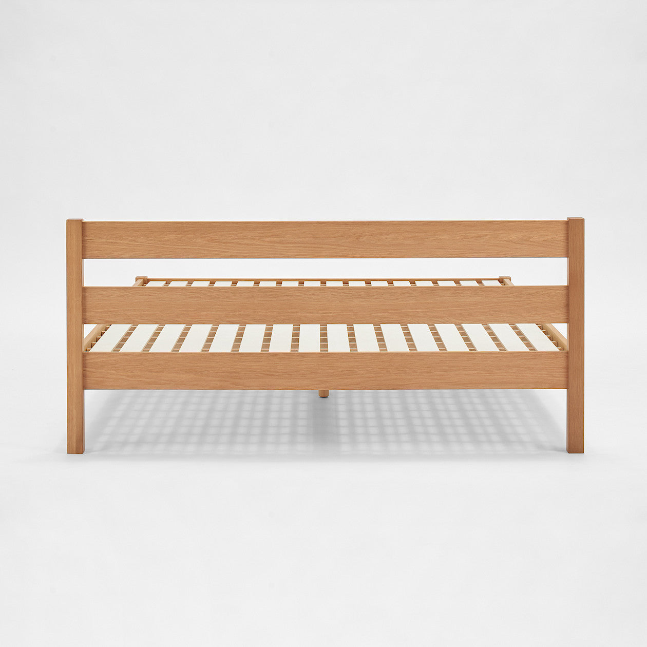 [HD] Wooden Bed