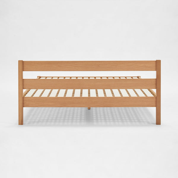 [HD] Wooden Bed
