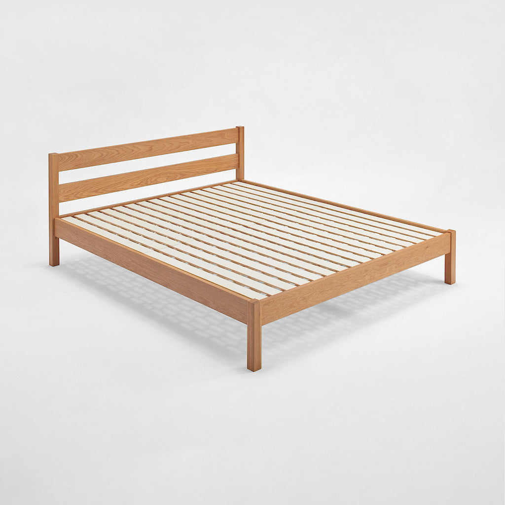 [HD] Wooden Bed
