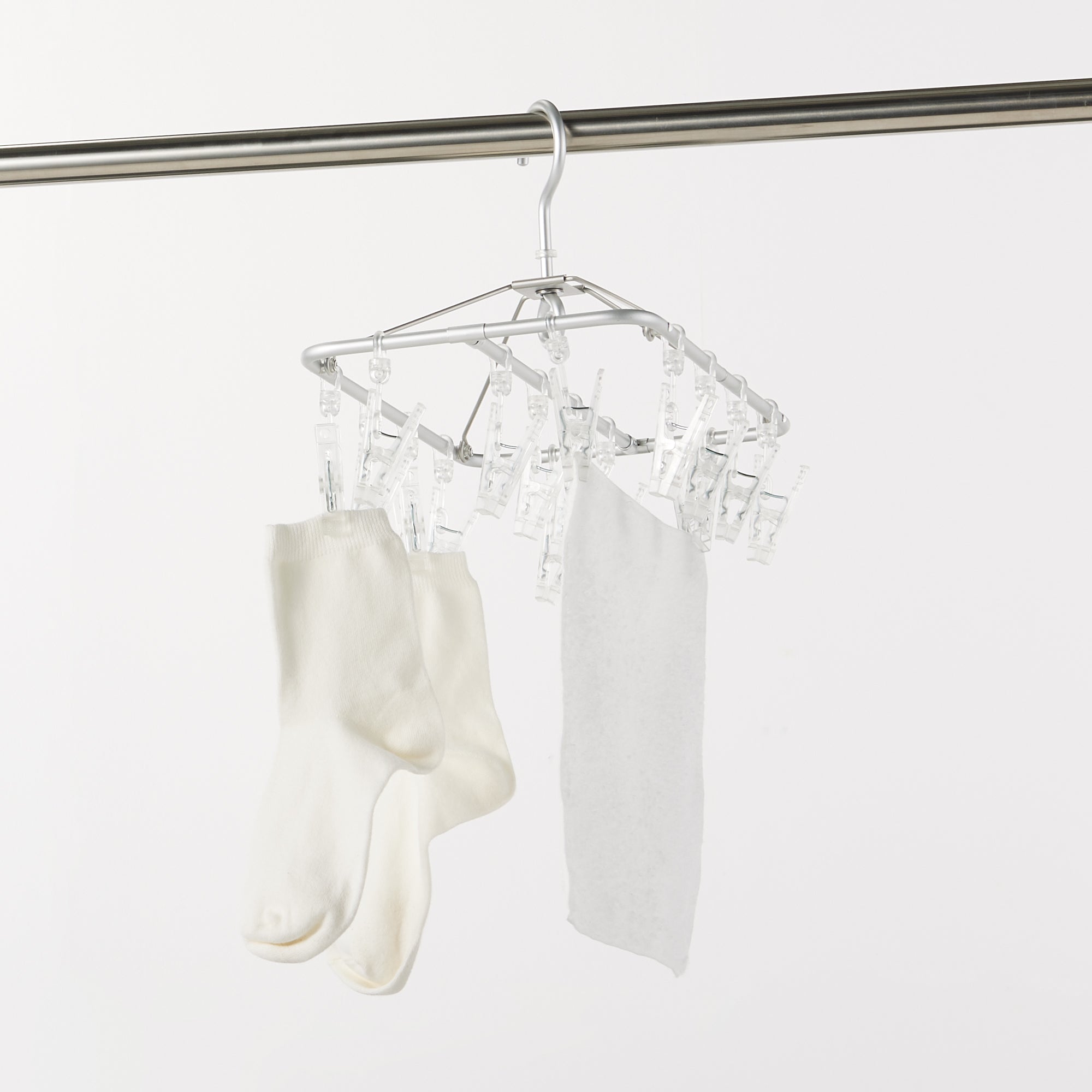 Aluminum Hanger with Pegs