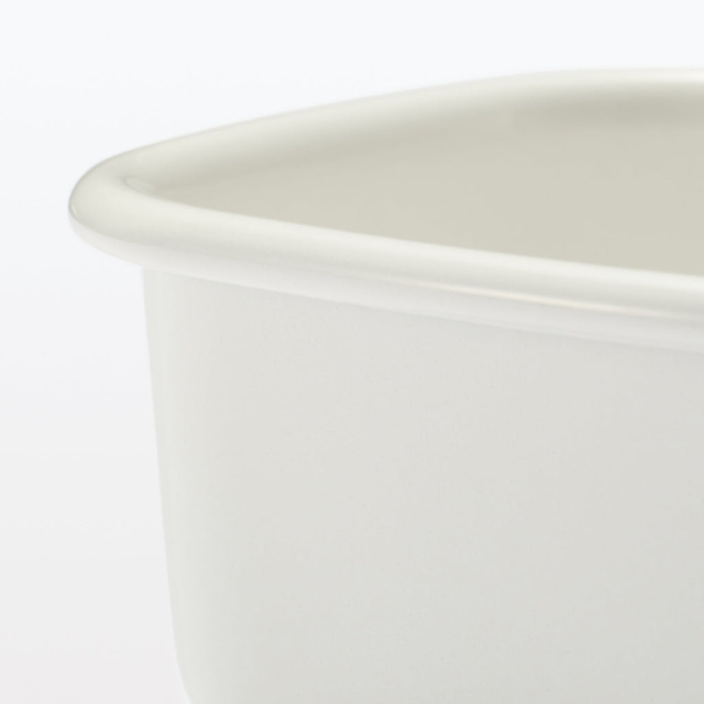 Enamel Bakeware - Small 9.1 fl oz