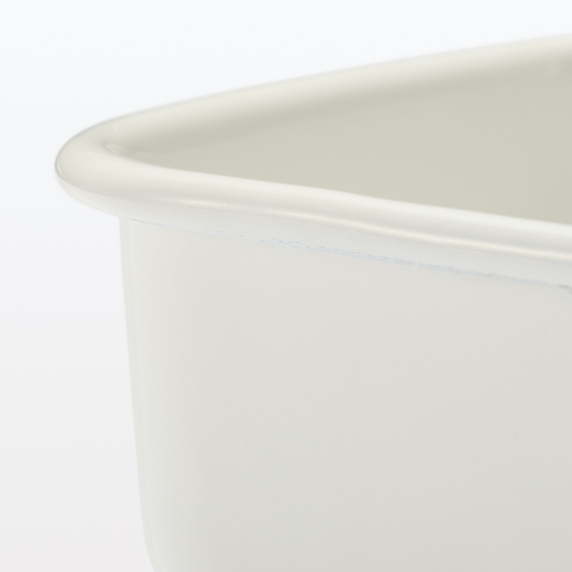 Enamel Bakeware - Medium 21.3 fl oz