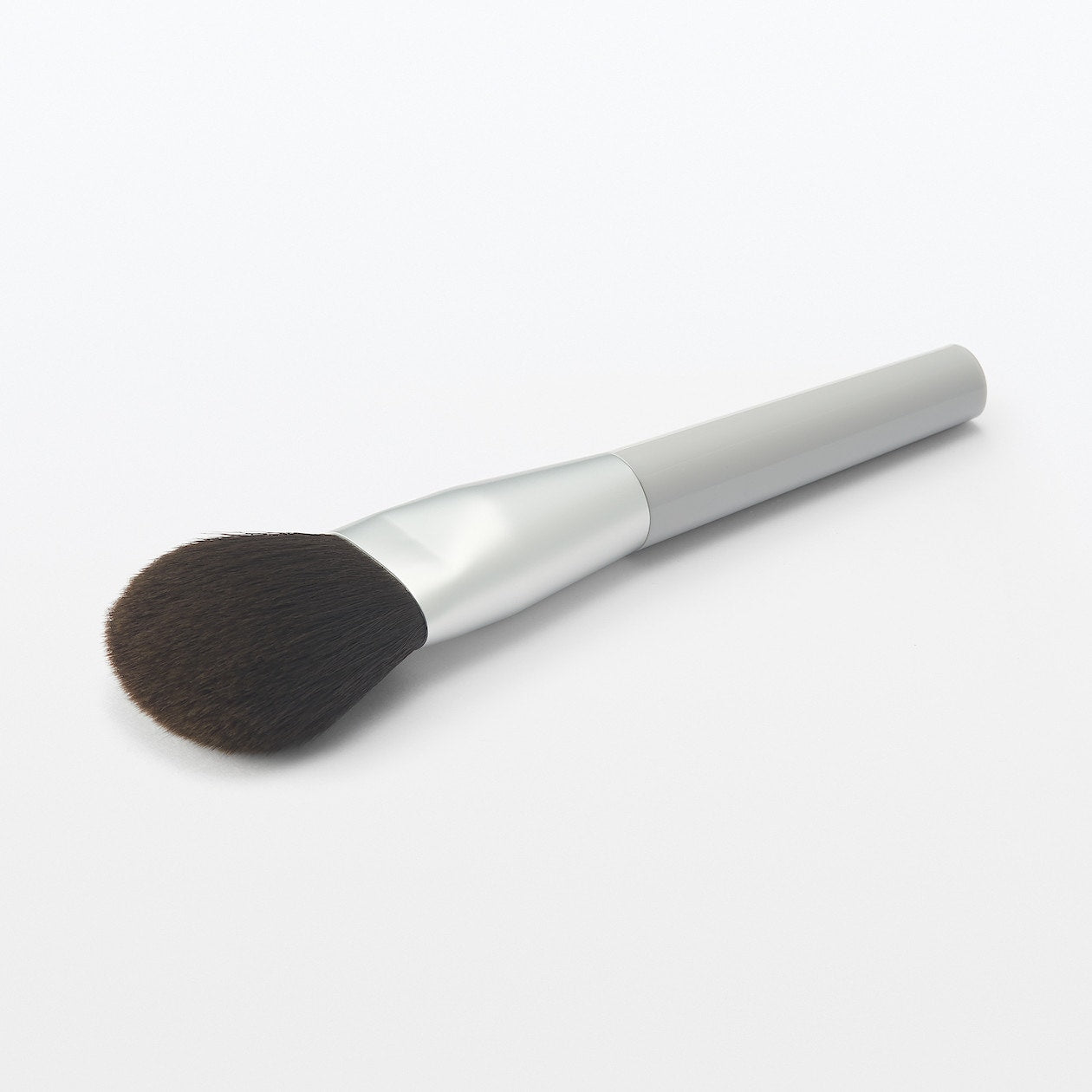 Polyester Face Brush