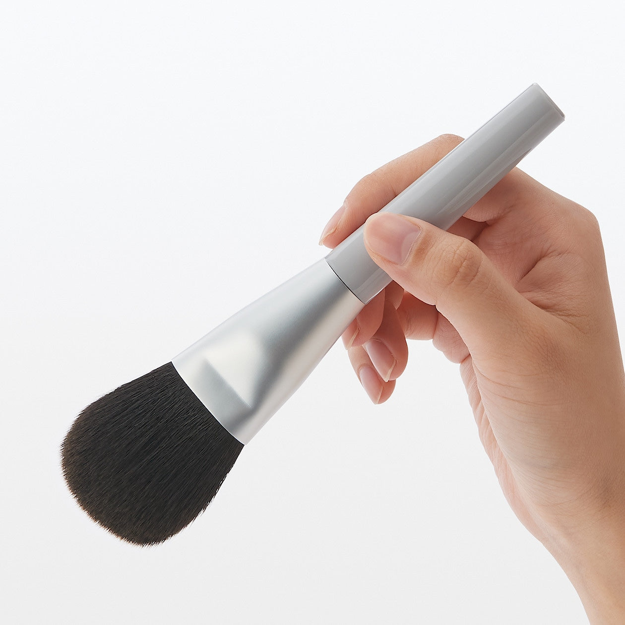 Polyester Face Brush