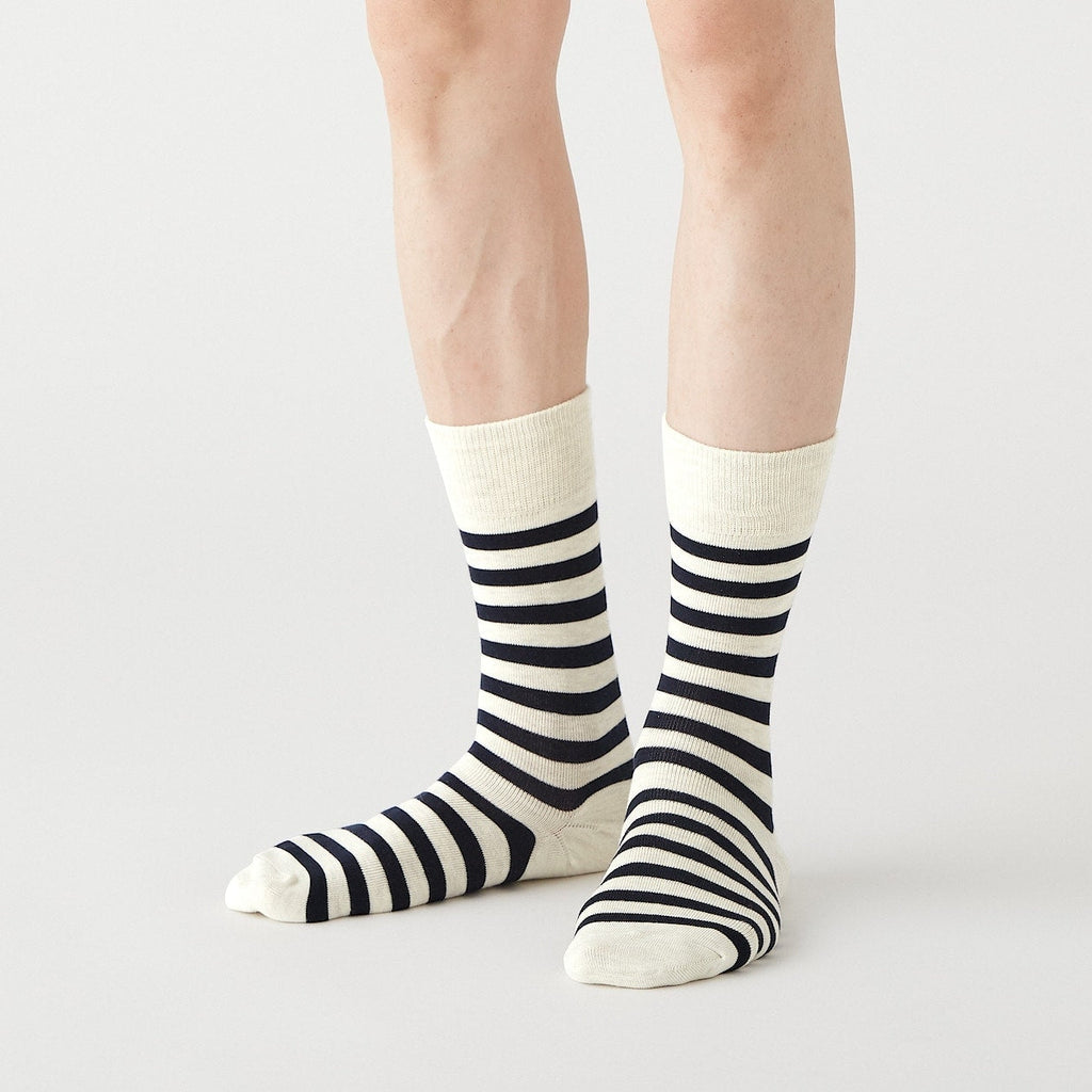 Right Angle One Size Fits All Socks