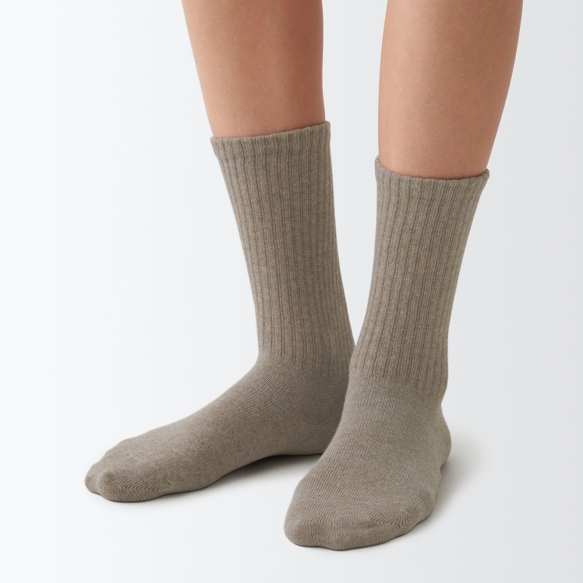 Right Angle No Elastic Loose Fit Socks