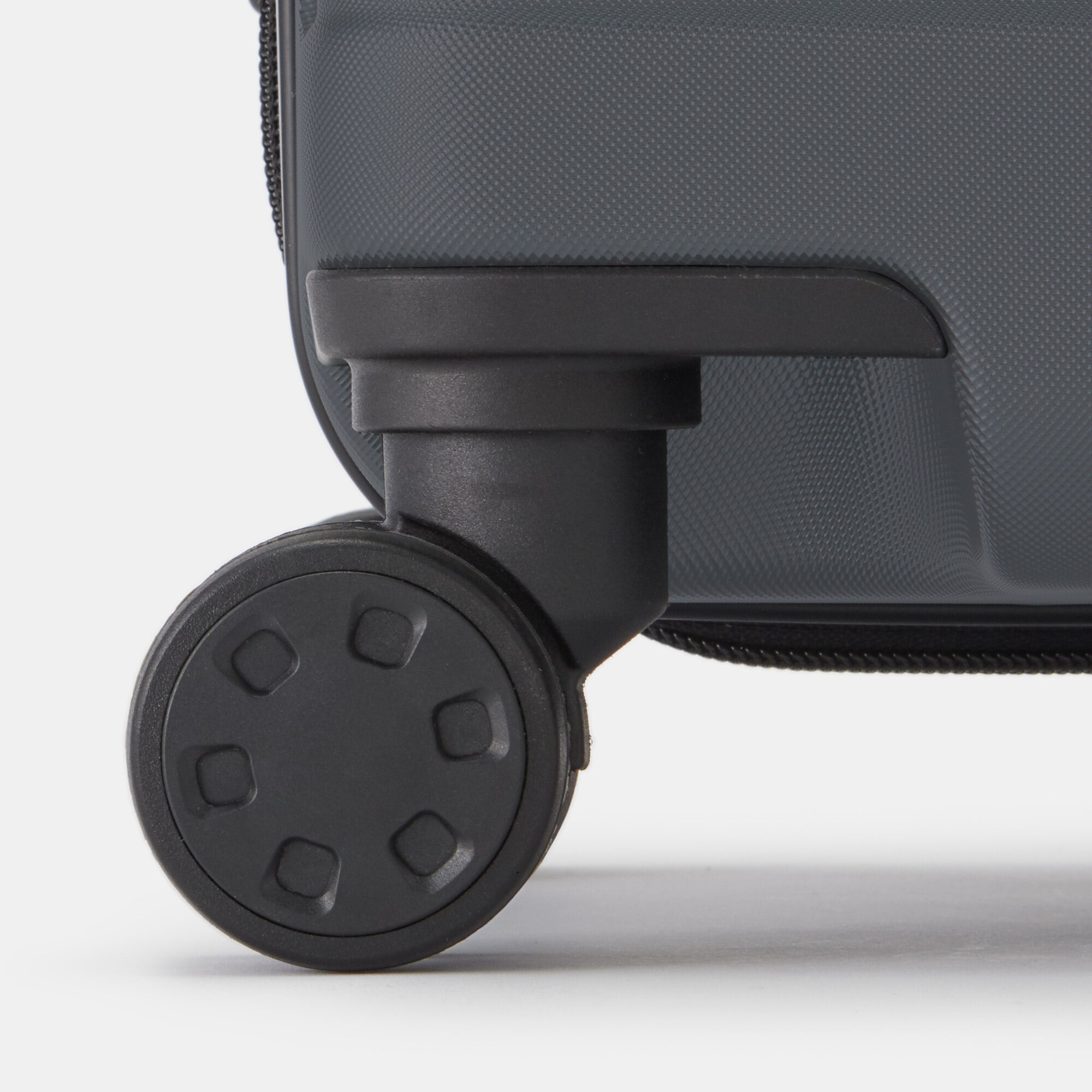 Adjustable Handle Hard Shell Suitcase 63L | Check-In