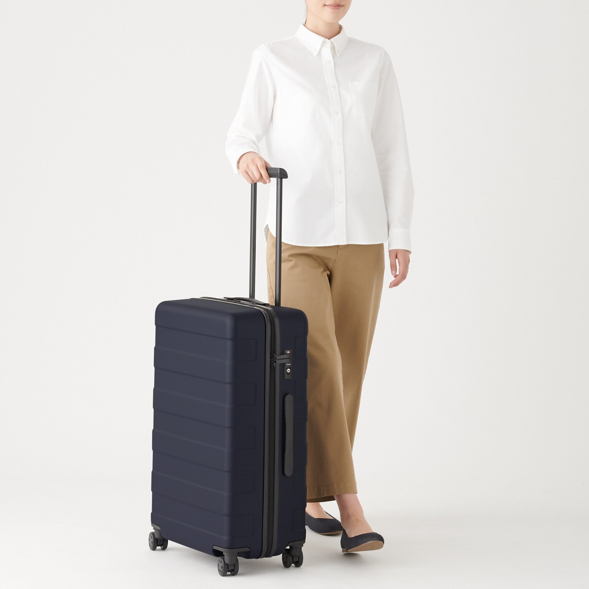 Adjustable Handle Hard Shell Suitcase 63L | Check-In