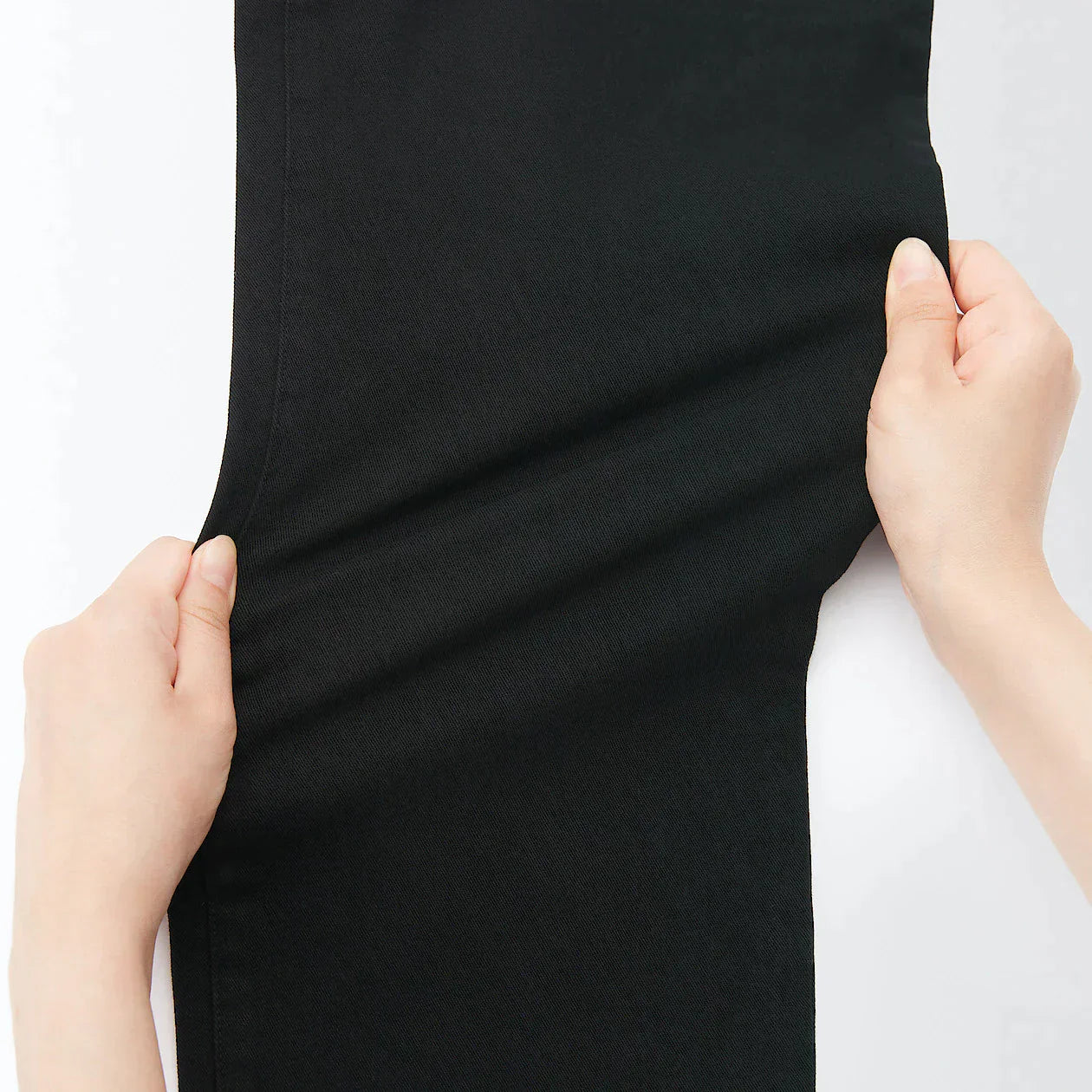 Women's 4-Way Stretch Chino Slim Tapered Pants (L32)