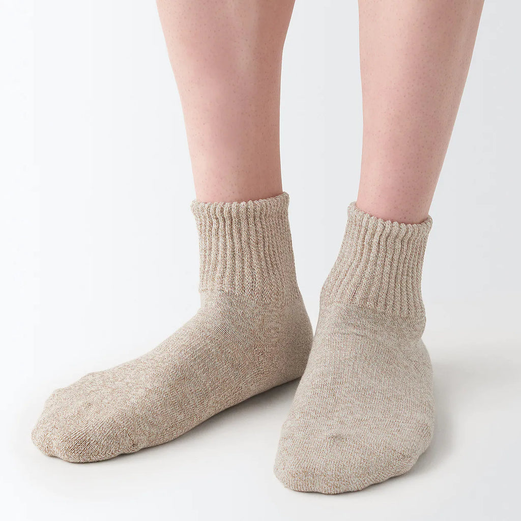 Right Angle Pile Short Socks