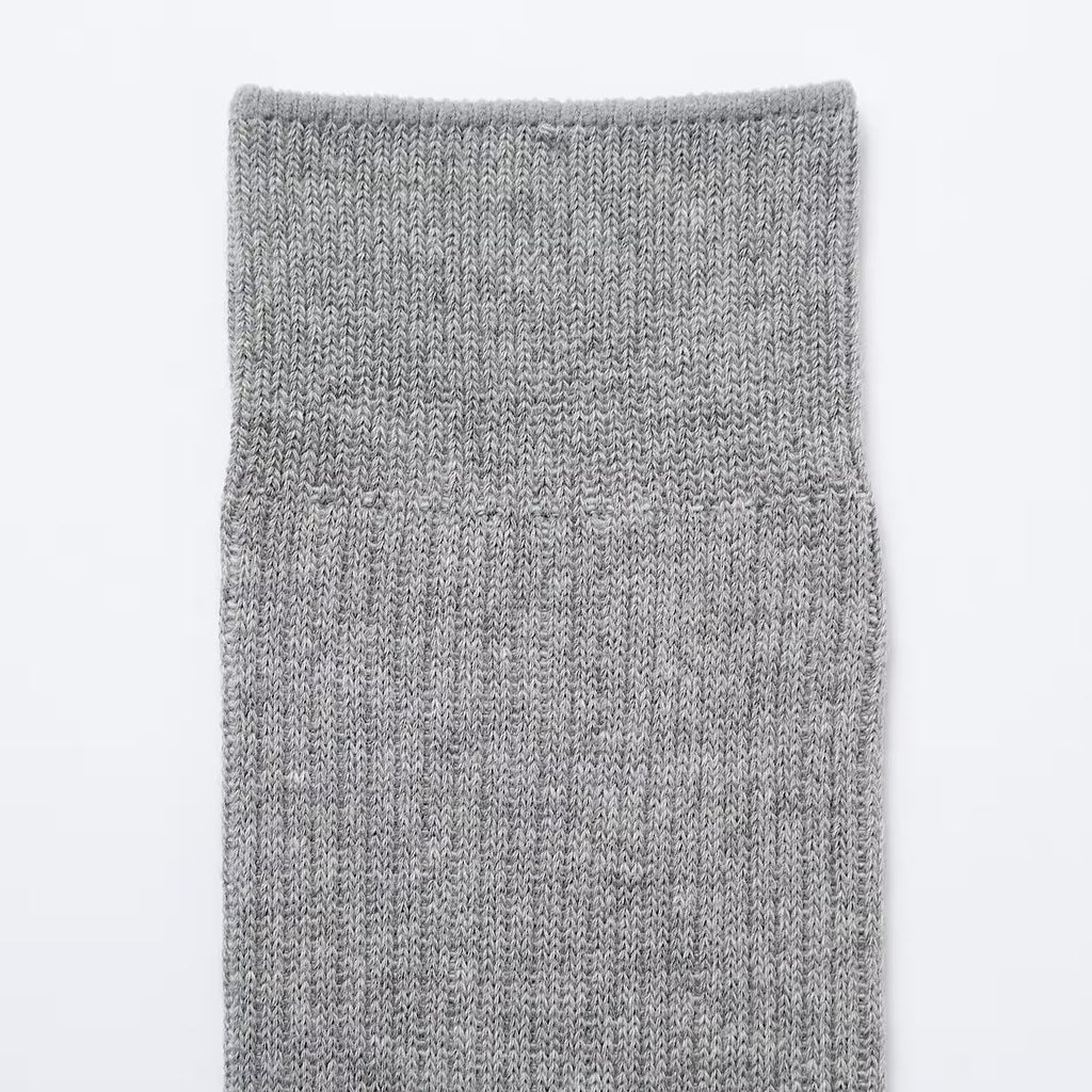 Right Angle Ribbed Long Socks