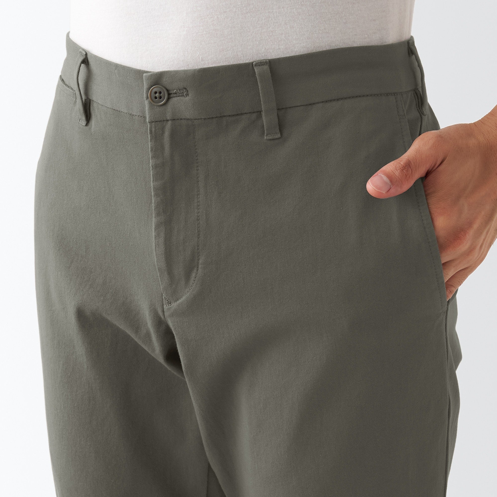 Men's 4-Way Stretch Chino Slim Pants (L30)