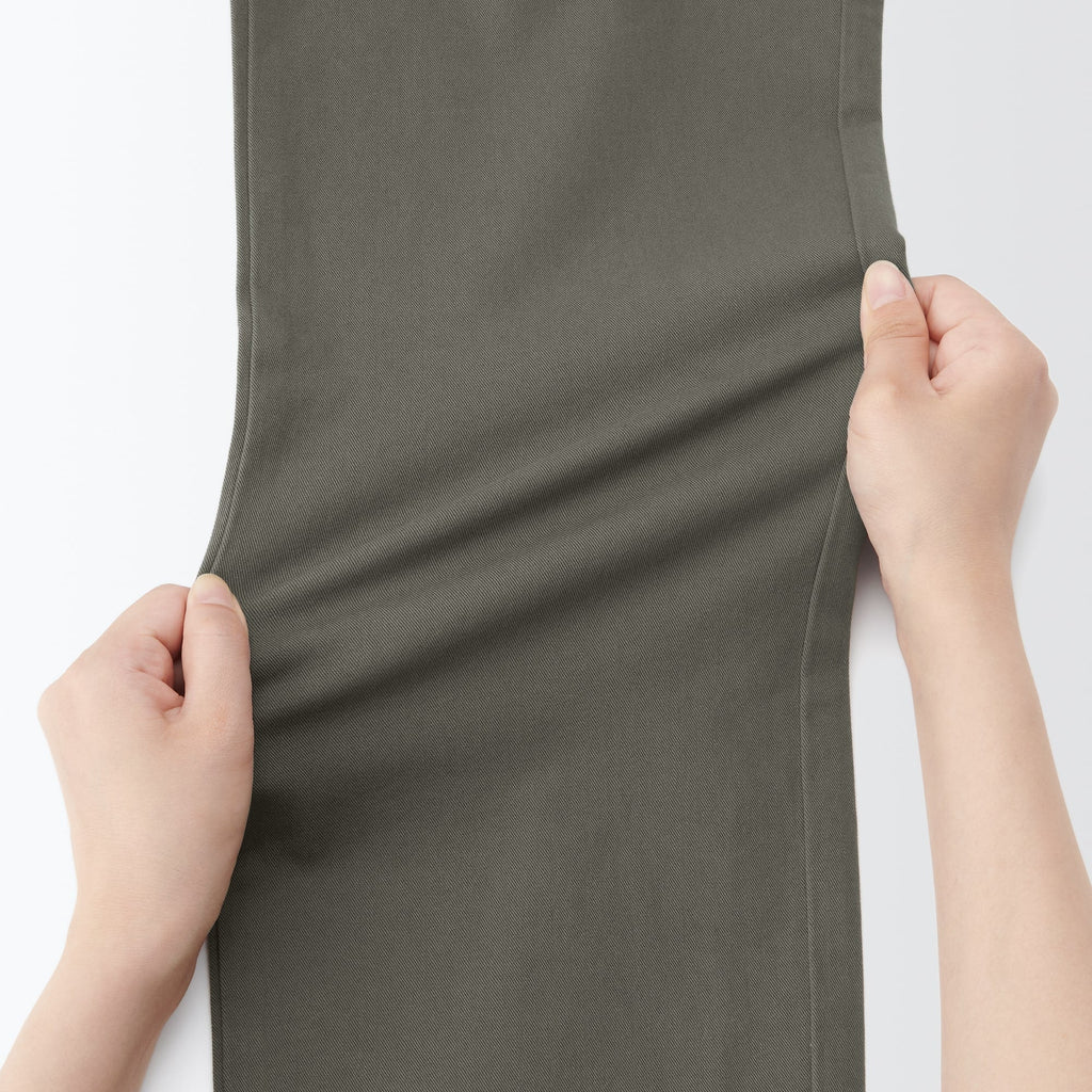 Men's 4-Way Stretch Chino Slim Pants (L30)