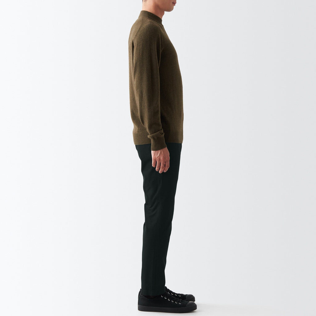 Men's 4-Way Stretch Chino Slim Pants (L30)