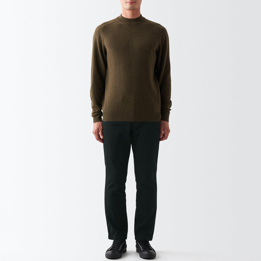 Men's 4-Way Stretch Chino Slim Pants (L30)