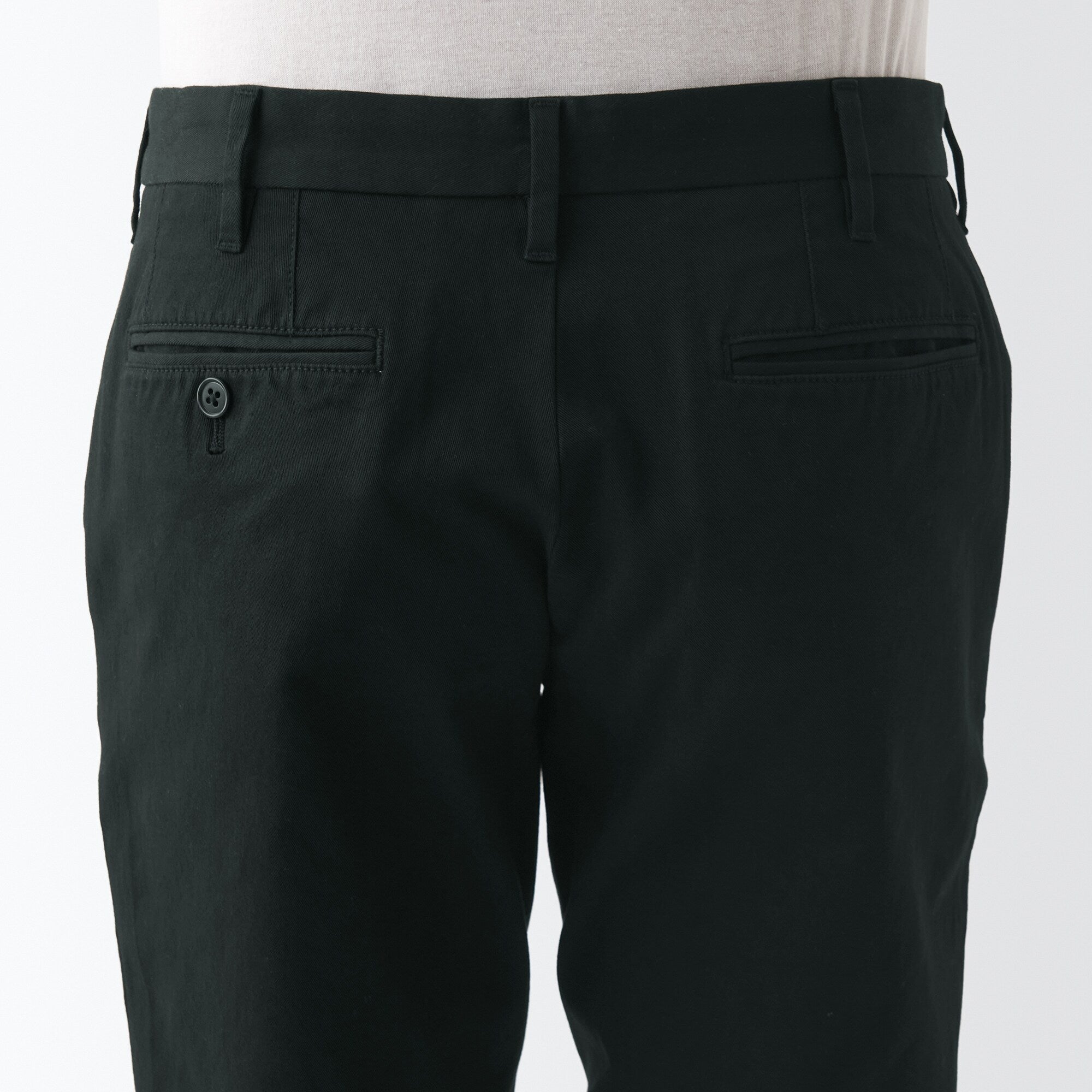 Men's 4-Way Stretch Chino Slim Pants (L30)