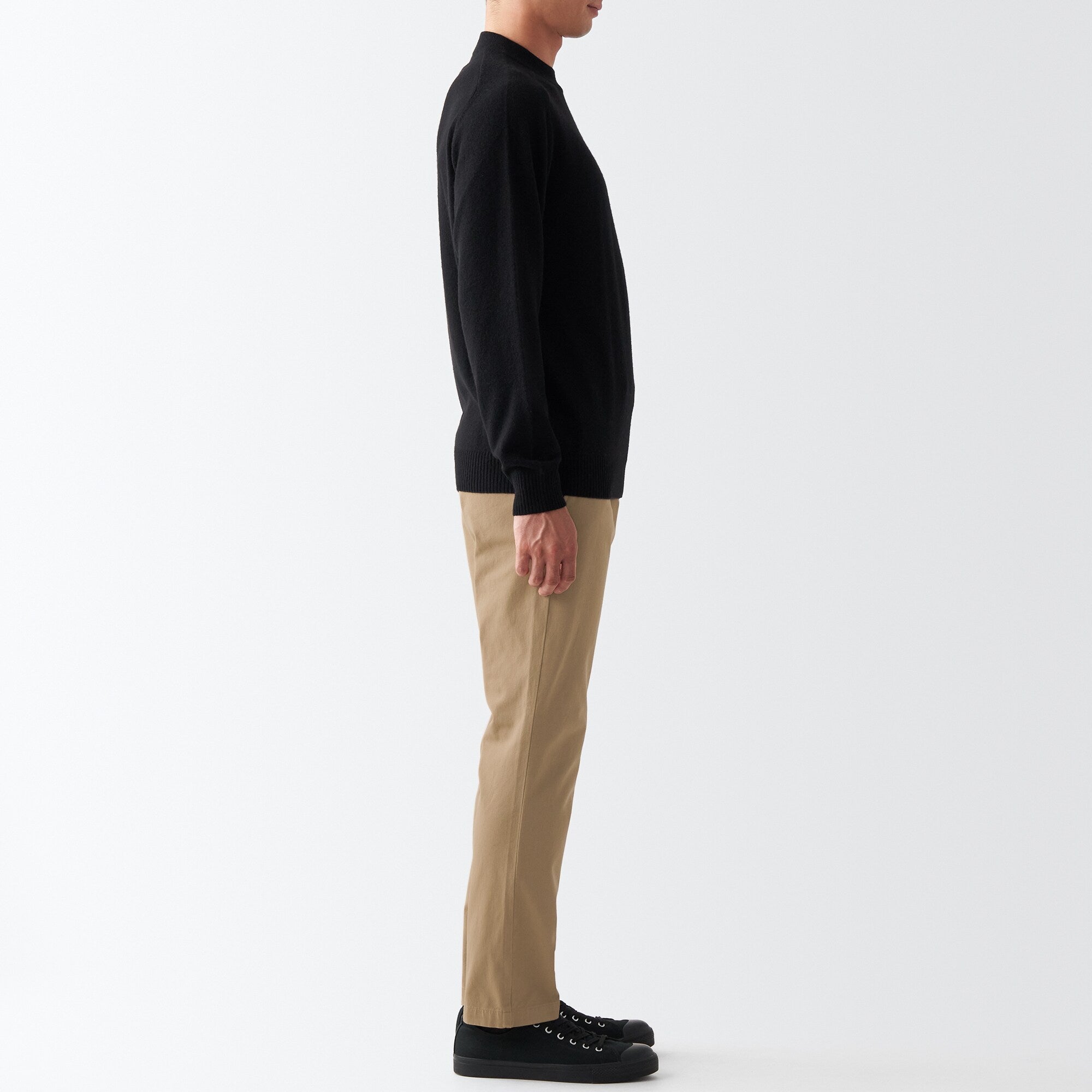 Men's 4-Way Stretch Chino Slim Pants (L30)