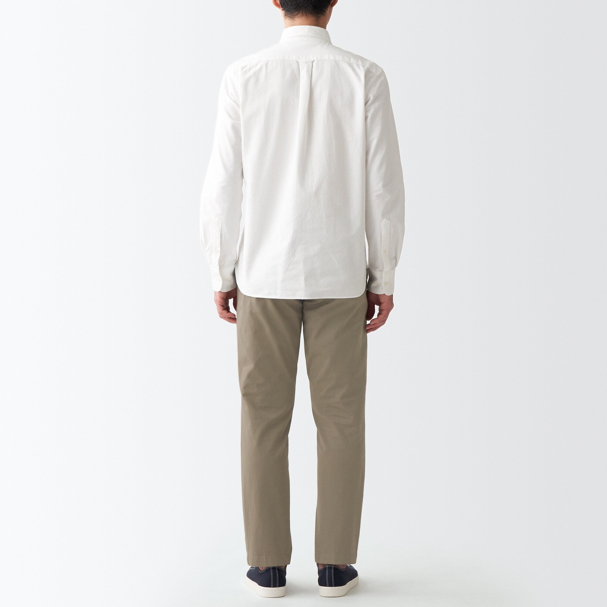Men's 4-Way Stretch Chino Slim Pants (L30)