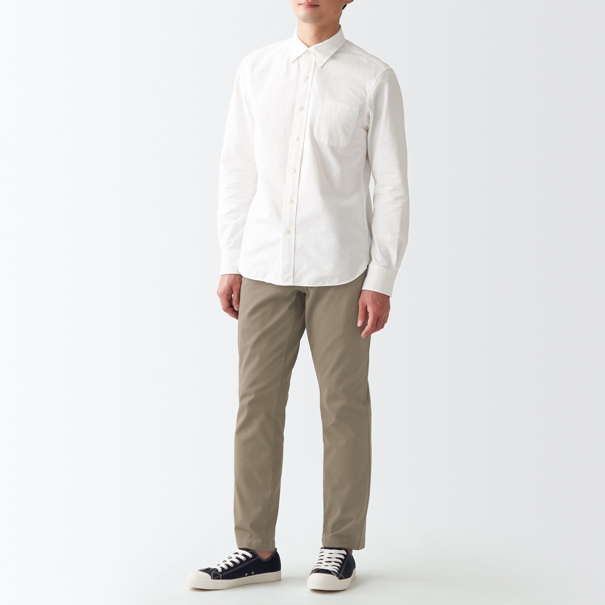 Men's 4-Way Stretch Chino Slim Pants (L30)