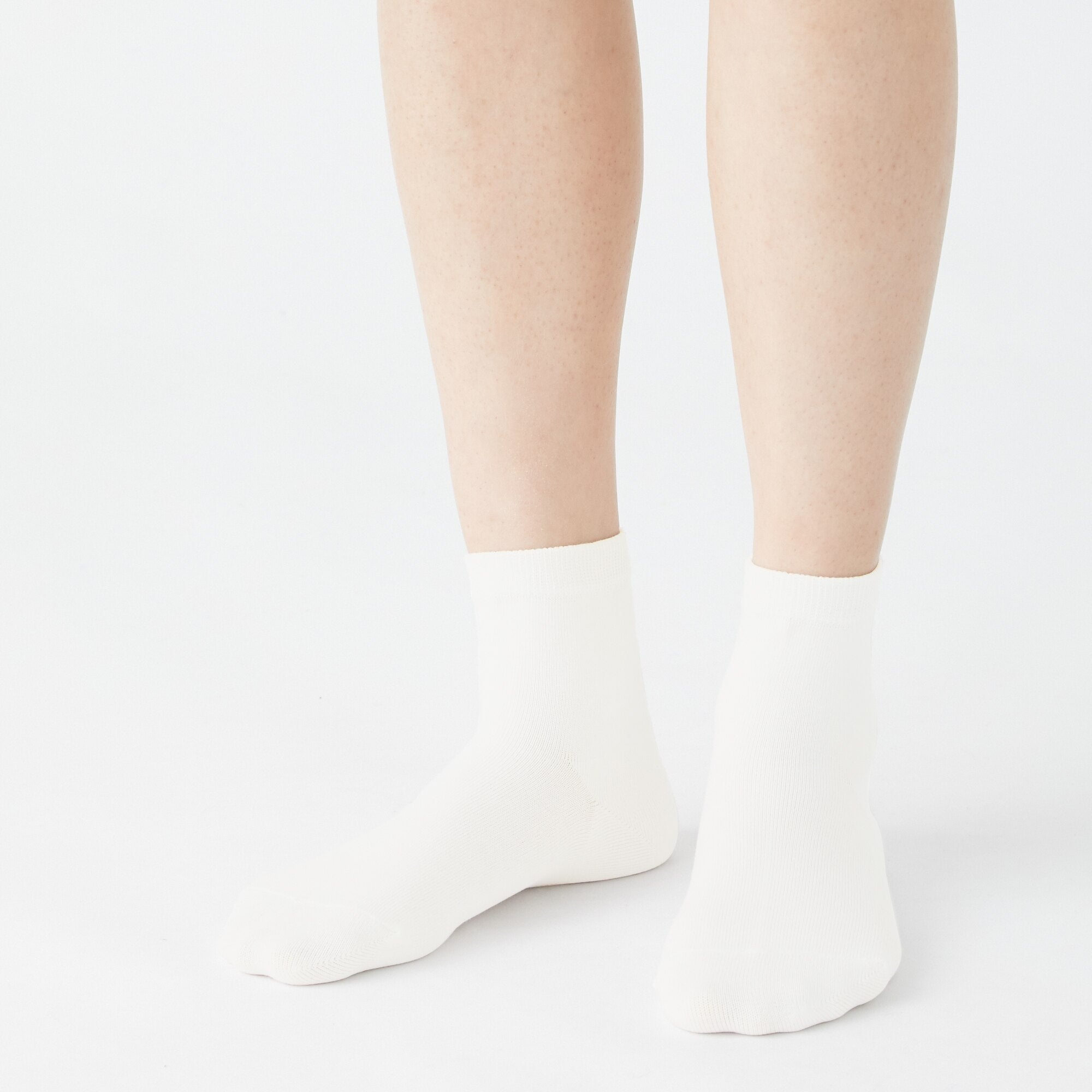 Right Angle Loose Top Short Socks