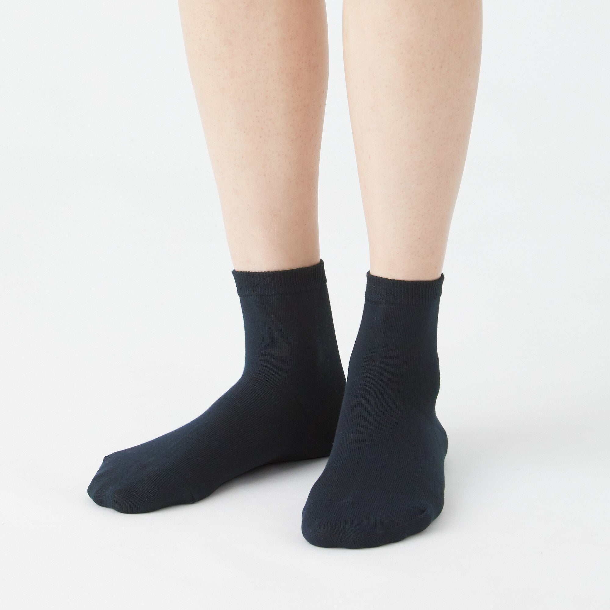 Right Angle Loose Top Short Socks
