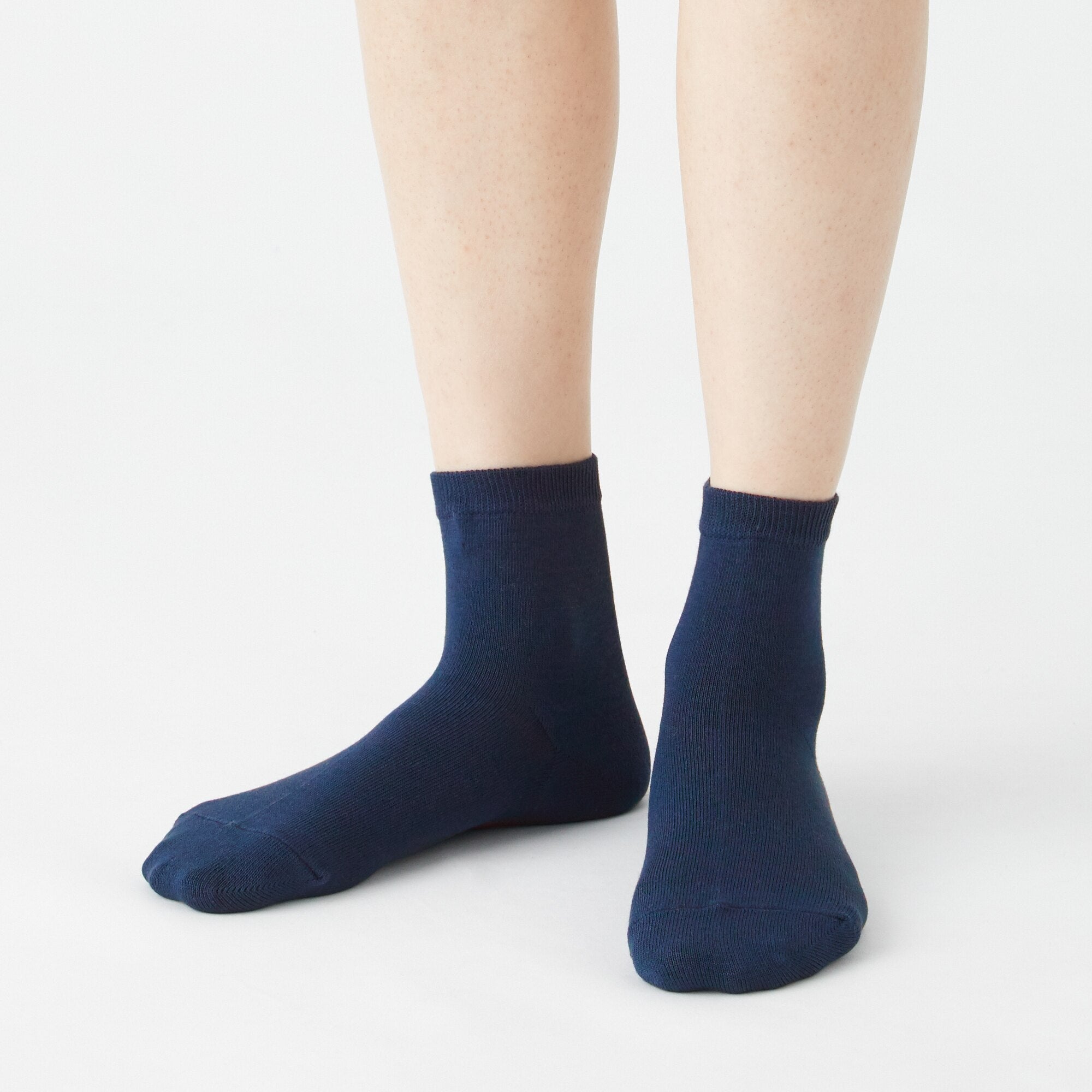 Right Angle Loose Top Short Socks