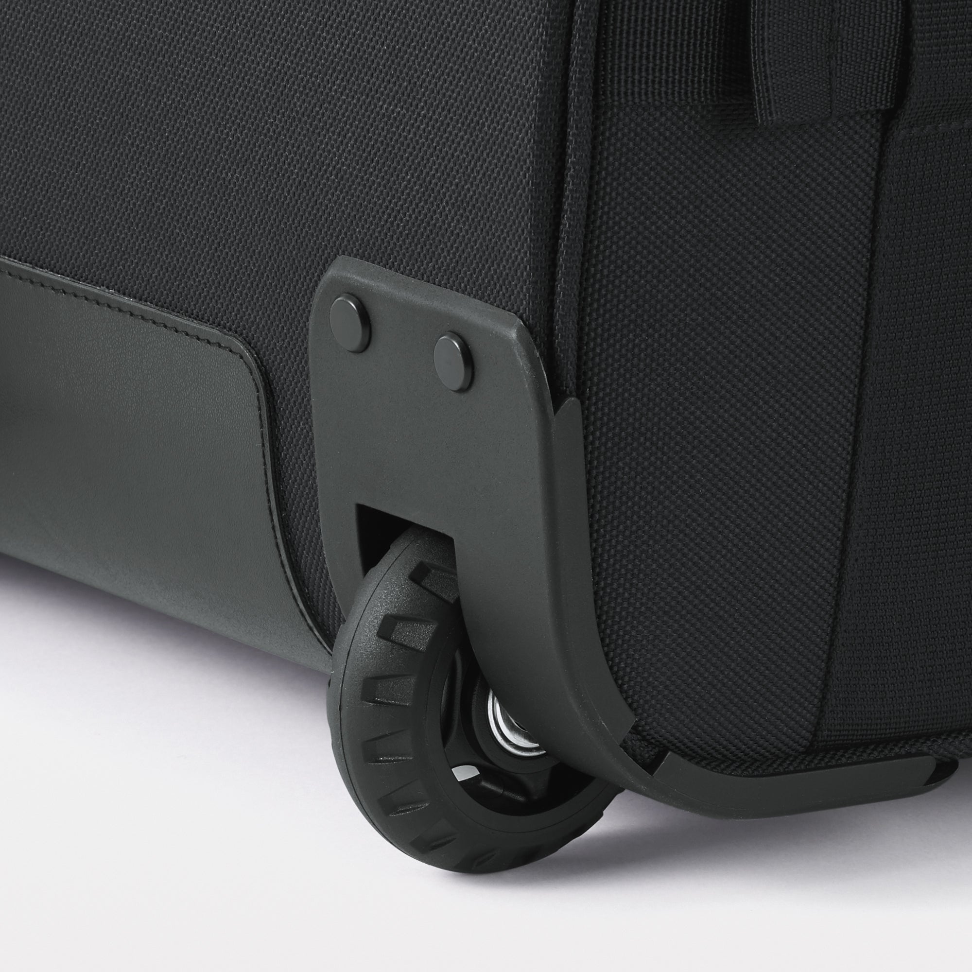 Soft Shell Suitcase 40L | Carry-On