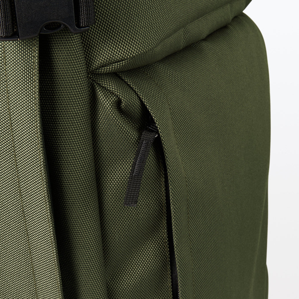 Soft Shell Suitcase 40L | Carry-On