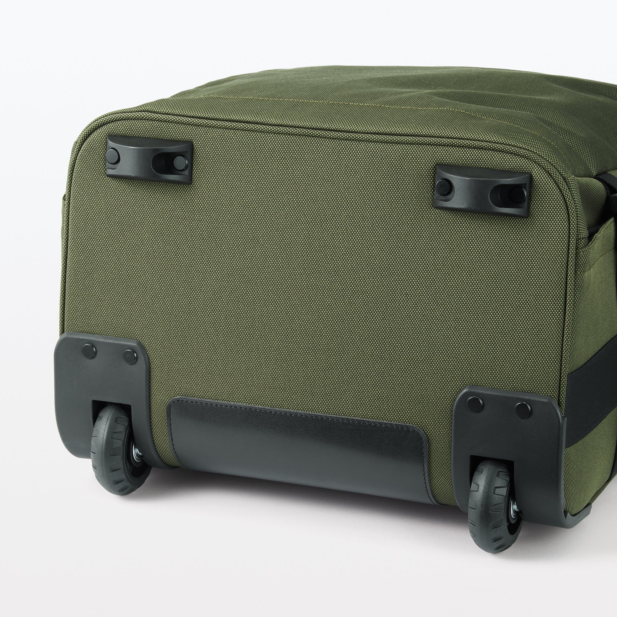 Soft Shell Suitcase 40L | Carry-On