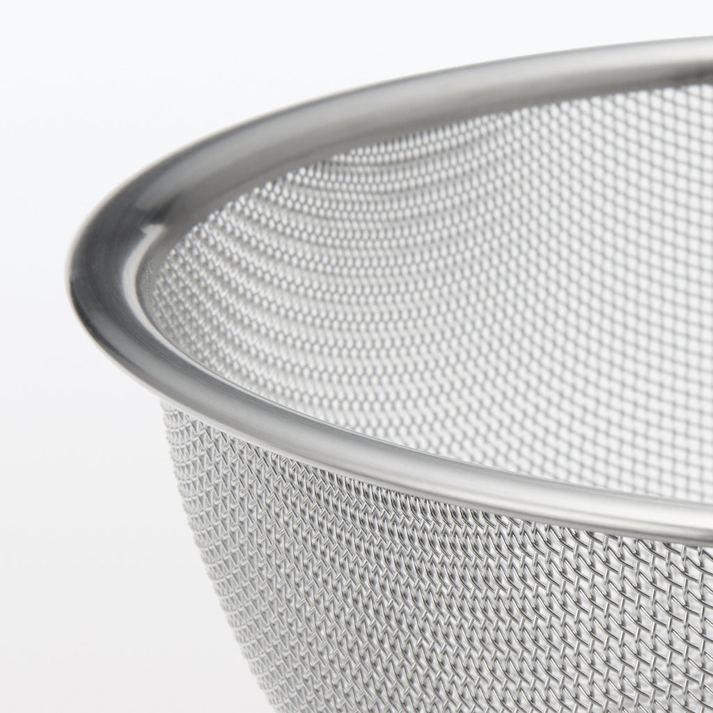 Stainless Steel Strainer - Medium