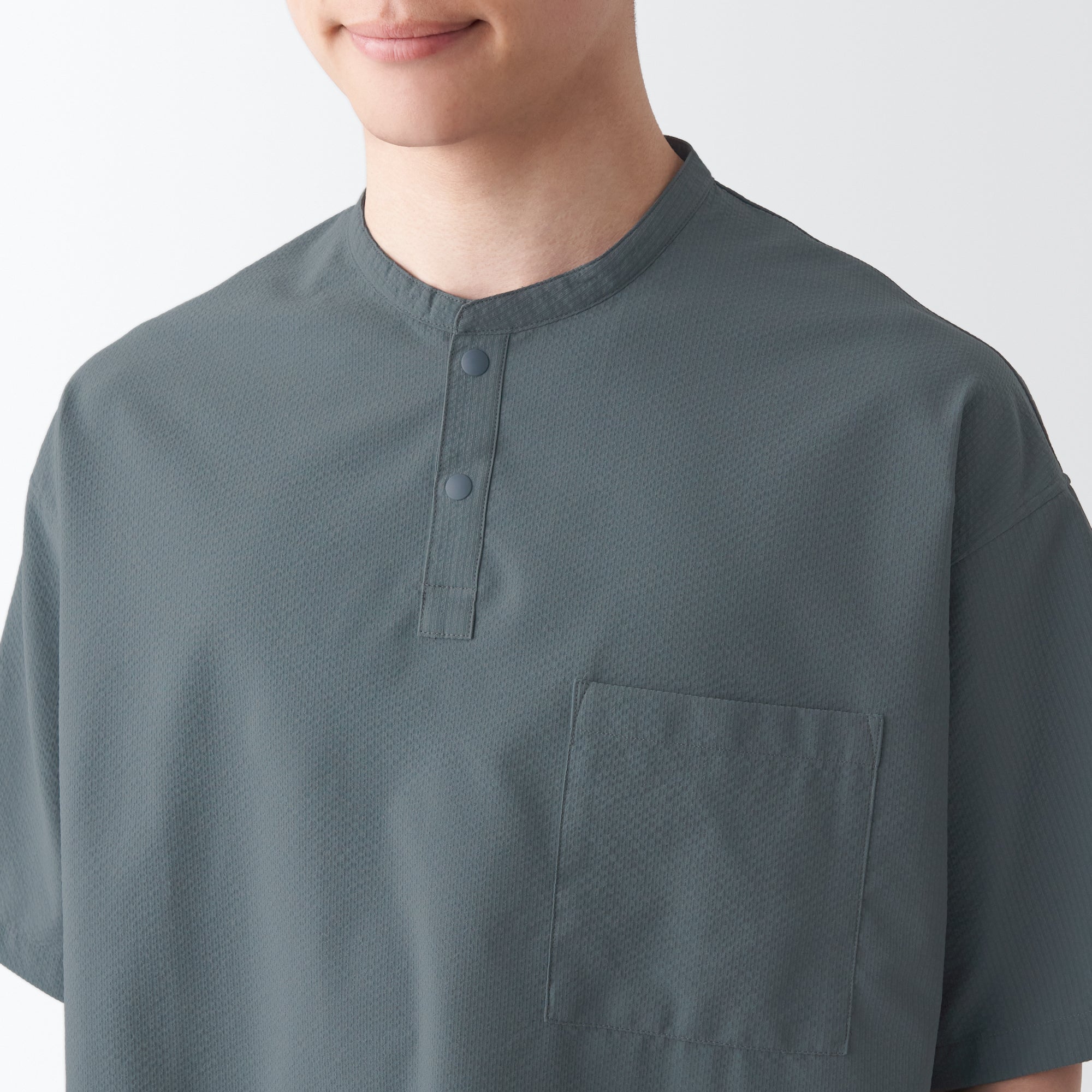 Men's Seersucker Henry Neck Woven T-Shirt