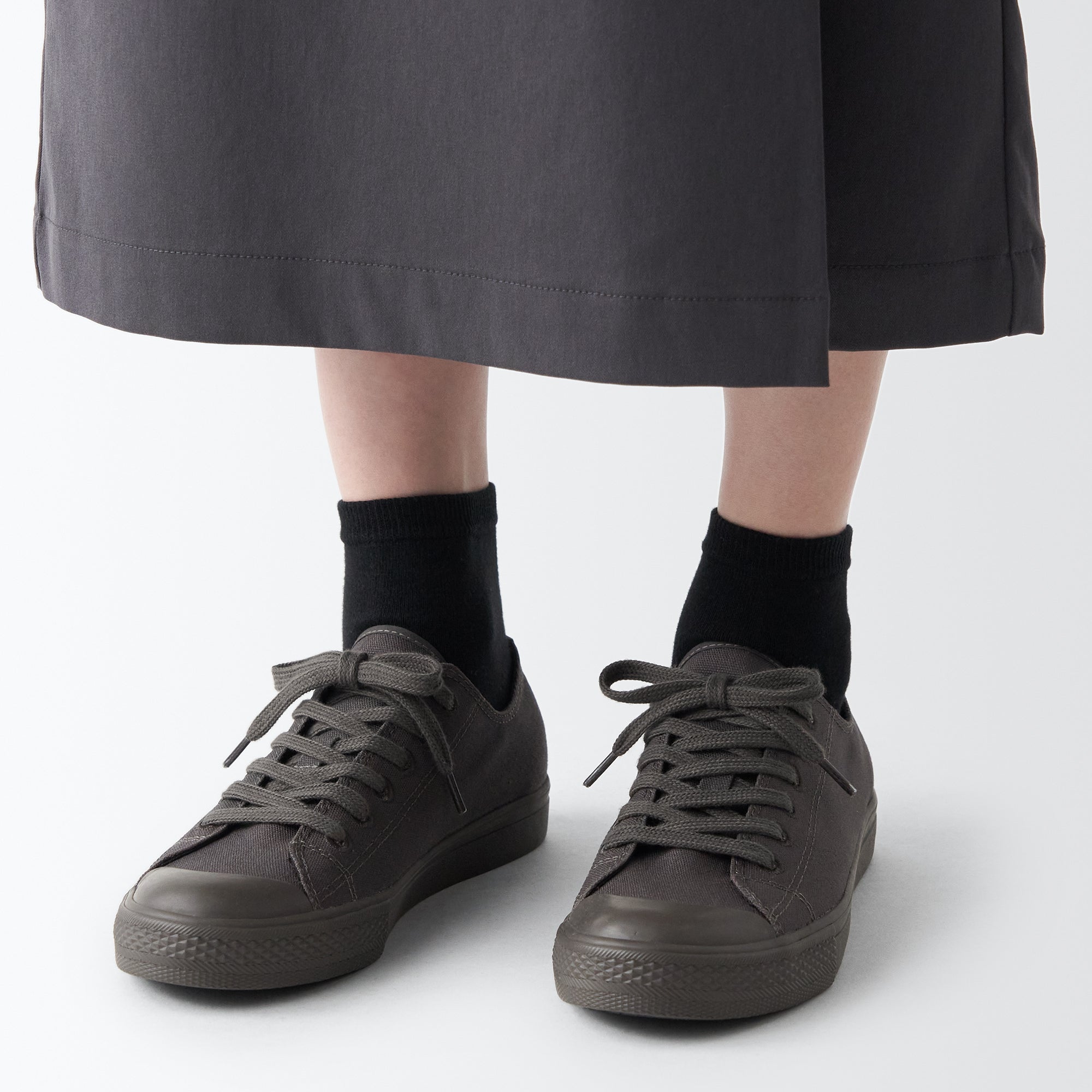 Less Tiring Sneakers Charcoal Gray