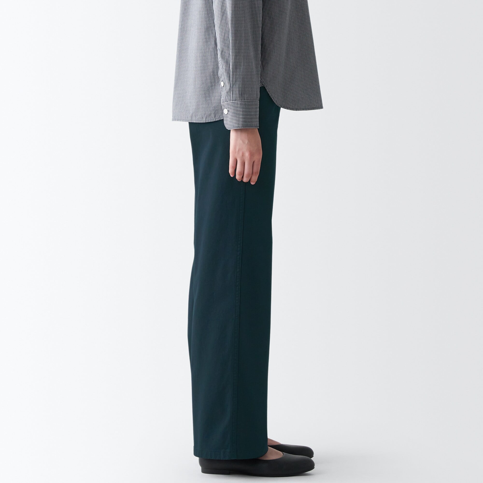 Women's 4-Way Stretch Chino Wide Straight Pants (L 32inch / 80cm)