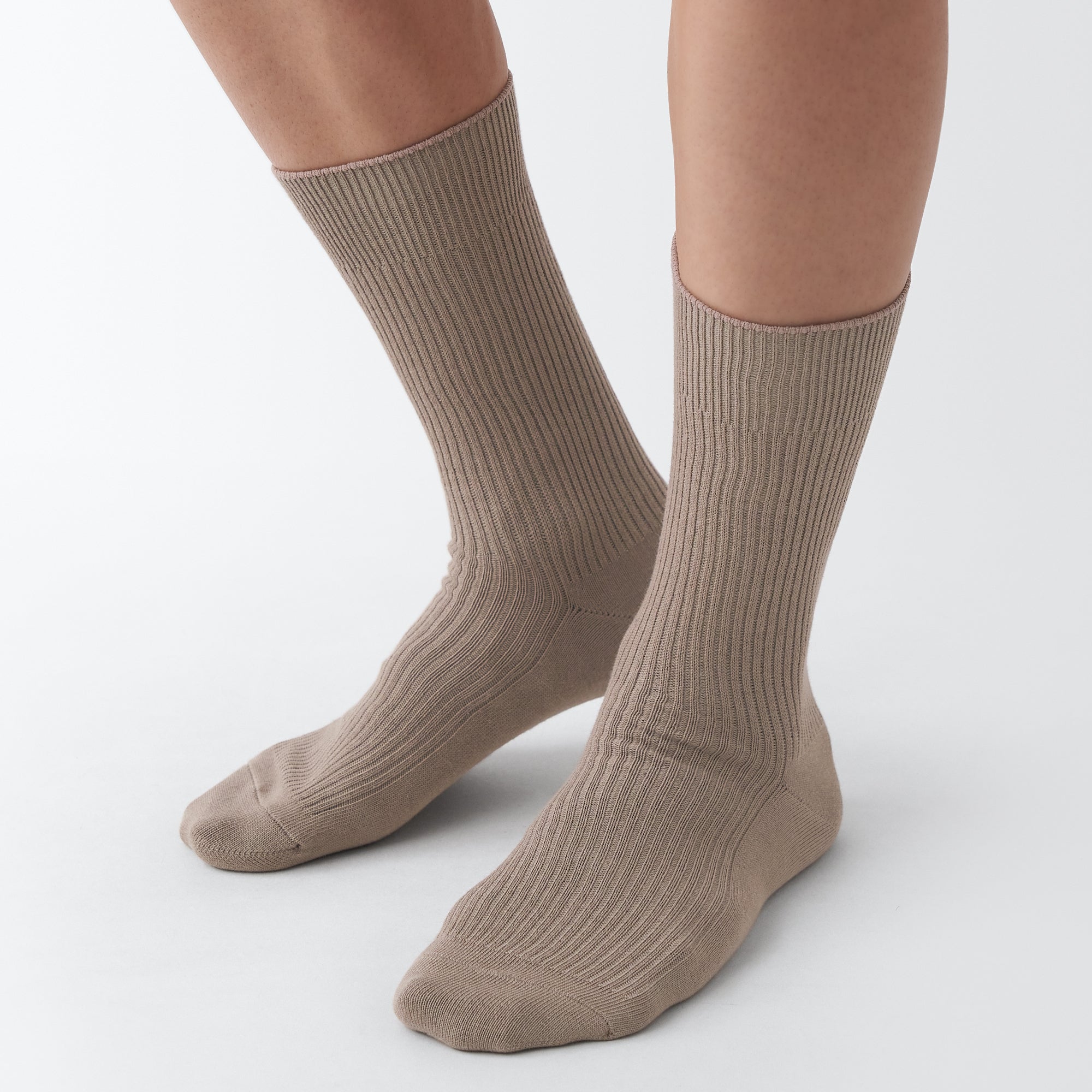 Right Angle Ribbed Socks