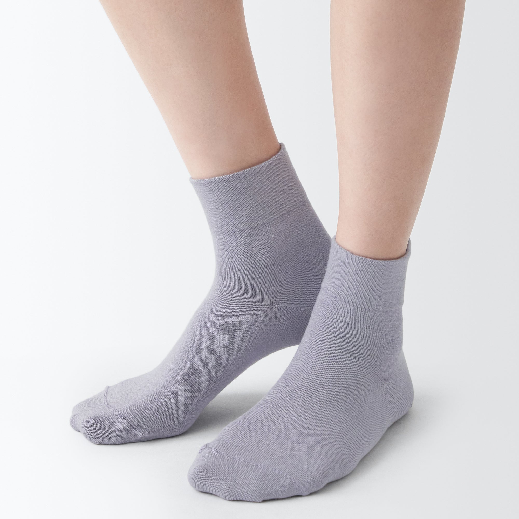 Right Angle Loose Top Short Socks