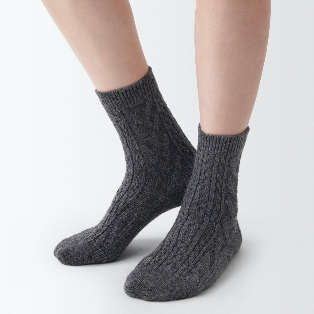 Right Angle Loose Top Socks