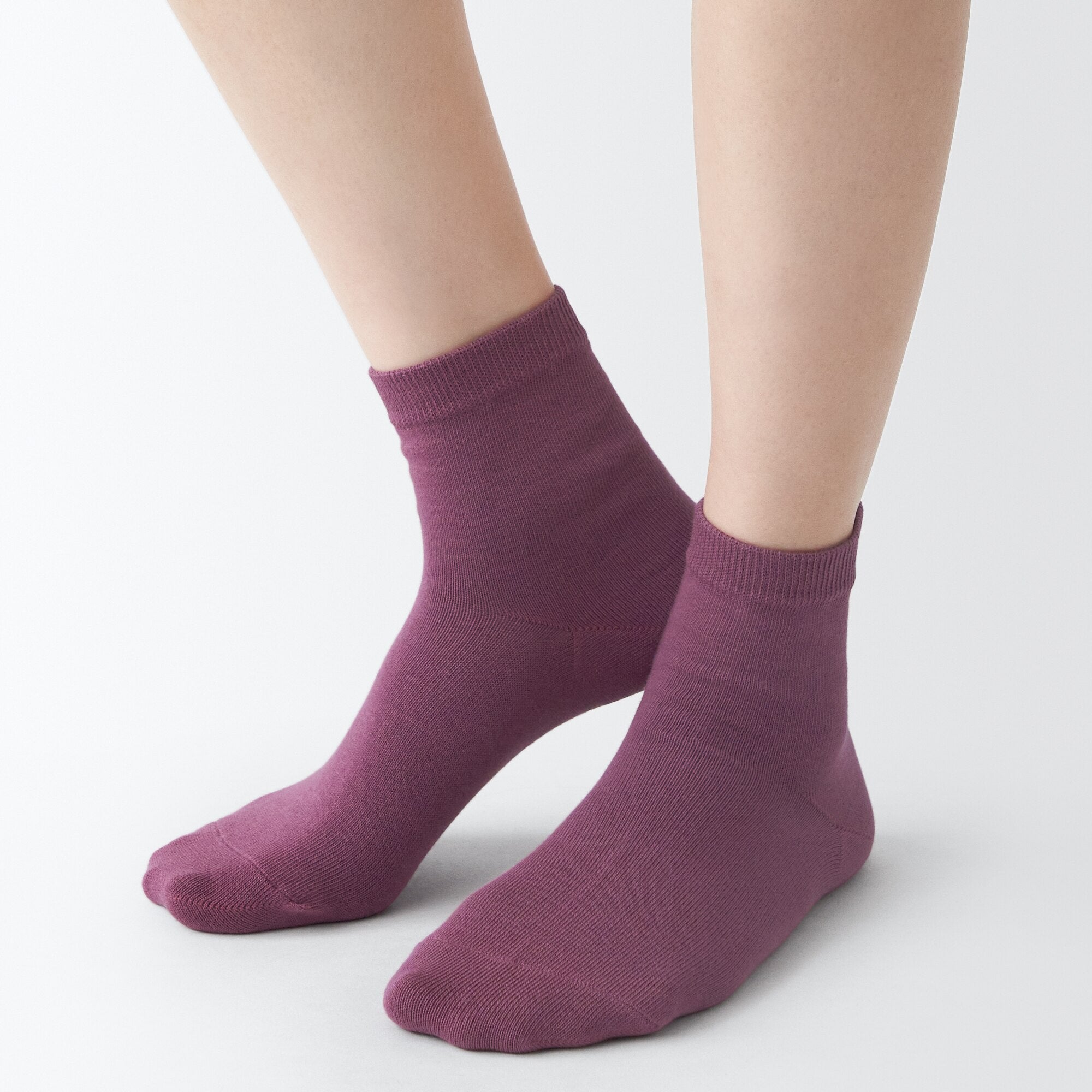 Right Angle Loose Top Short Socks
