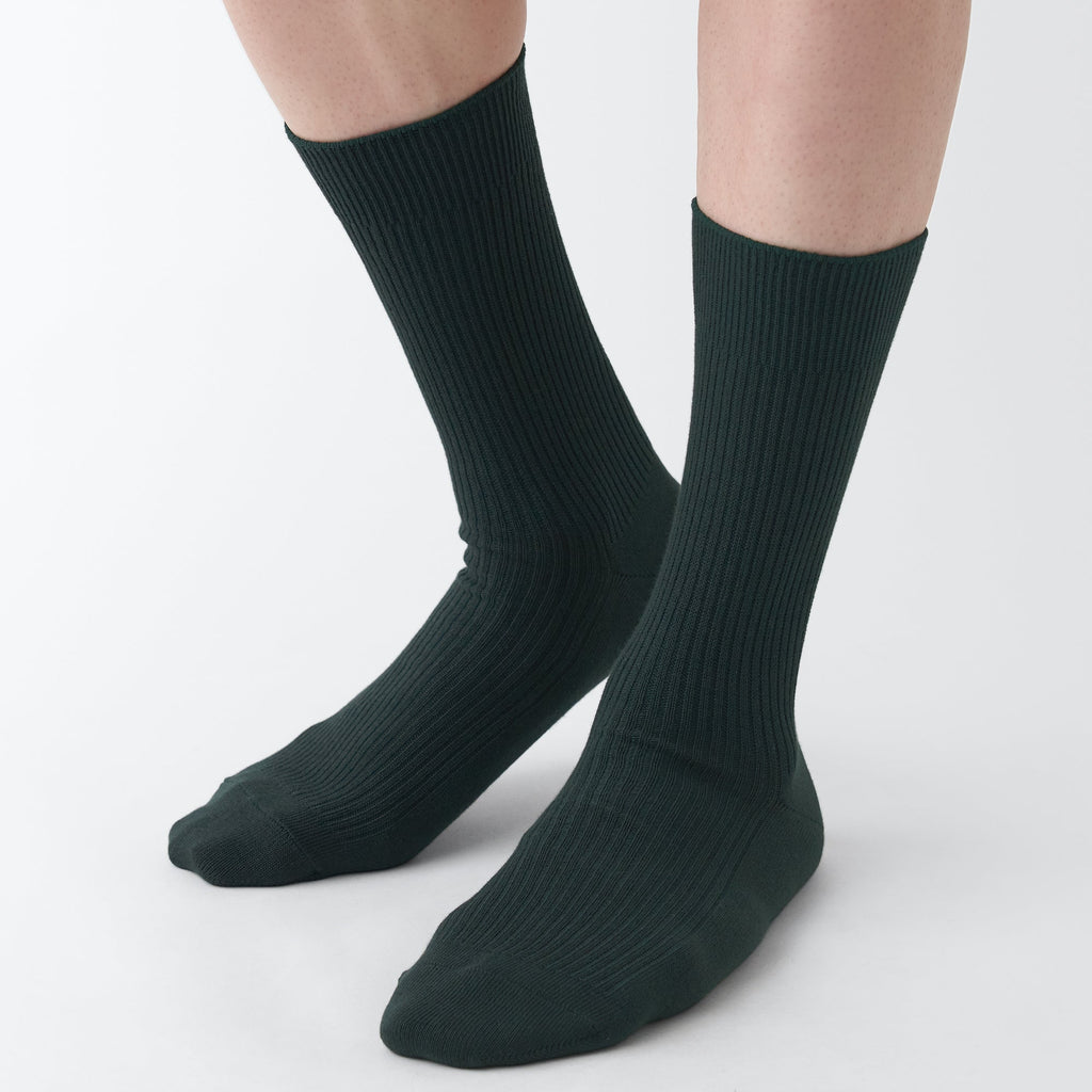 Right Angle Ribbed Socks