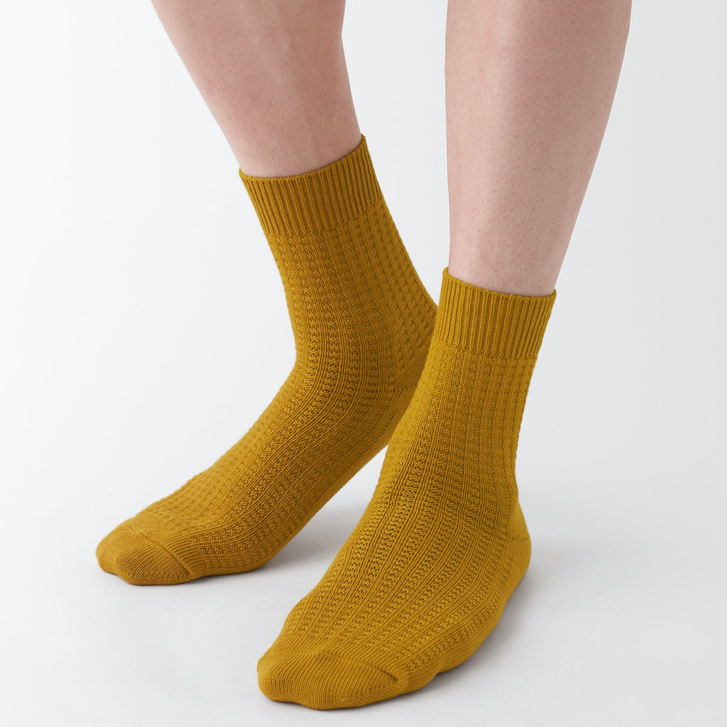 Right Angle Waffle Short Socks