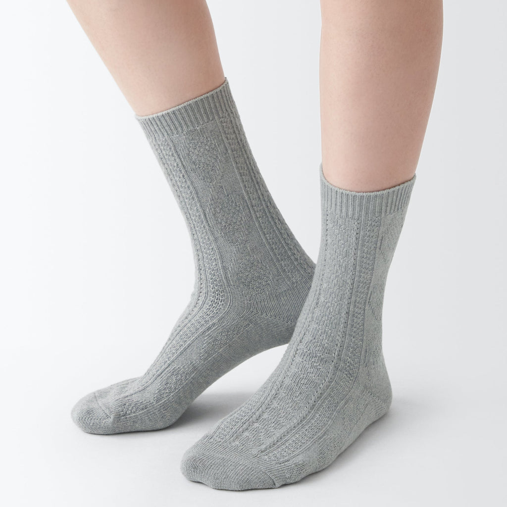 Right Angle Loose Top Socks